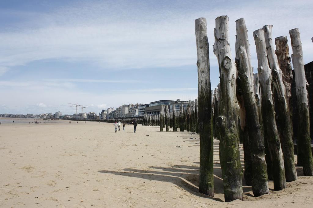 Hotel Le Croiseur Ginette Intra Muros Saint-Malo Room photo